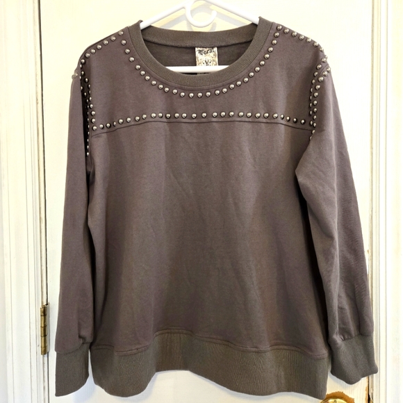 VOCAL Gray Top With Silver Grommets Med - Picture 2 of 8